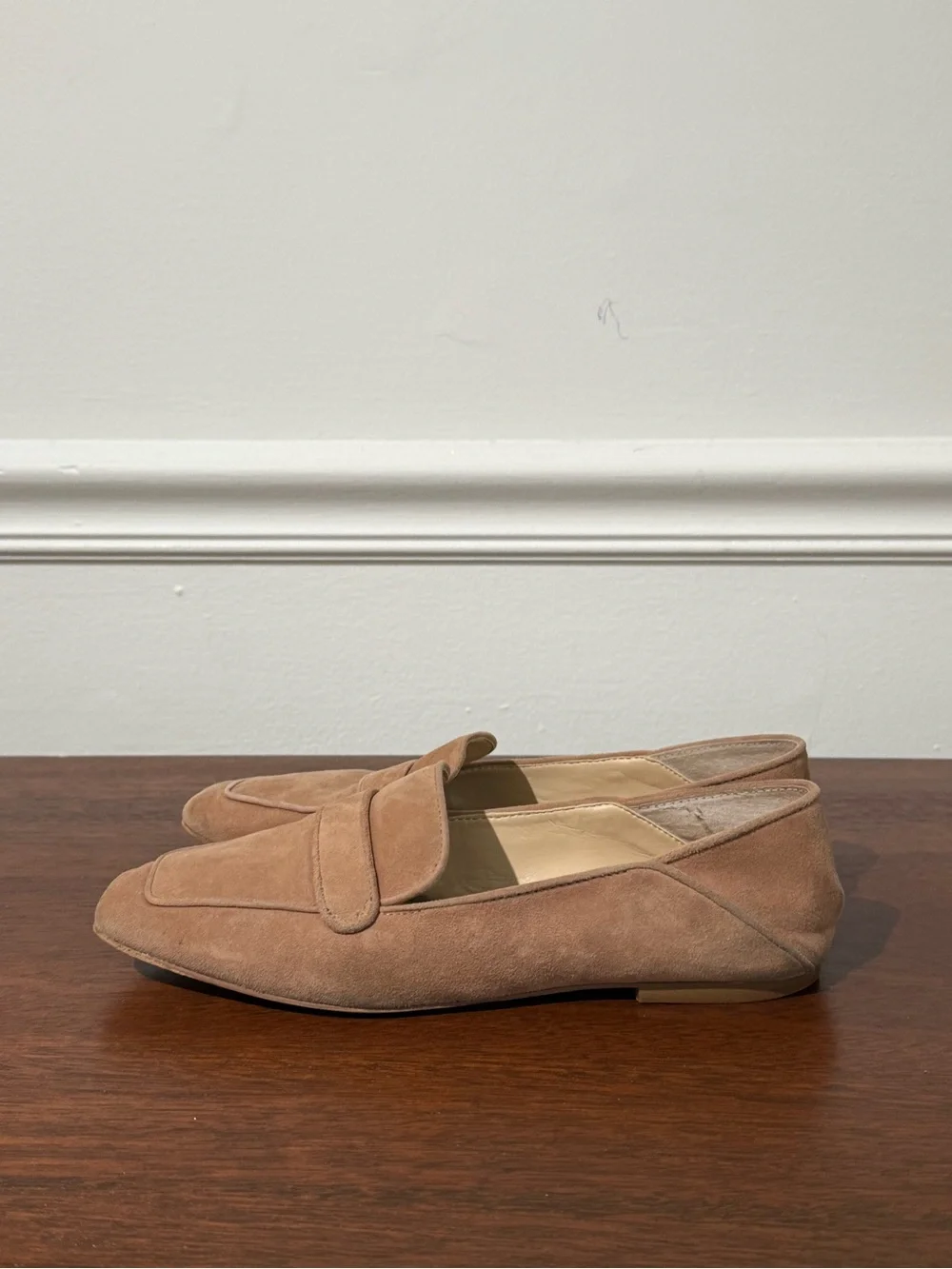 Vince camuto tan